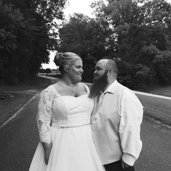 Meet your Posher, Mercede - Picture 1 of 1